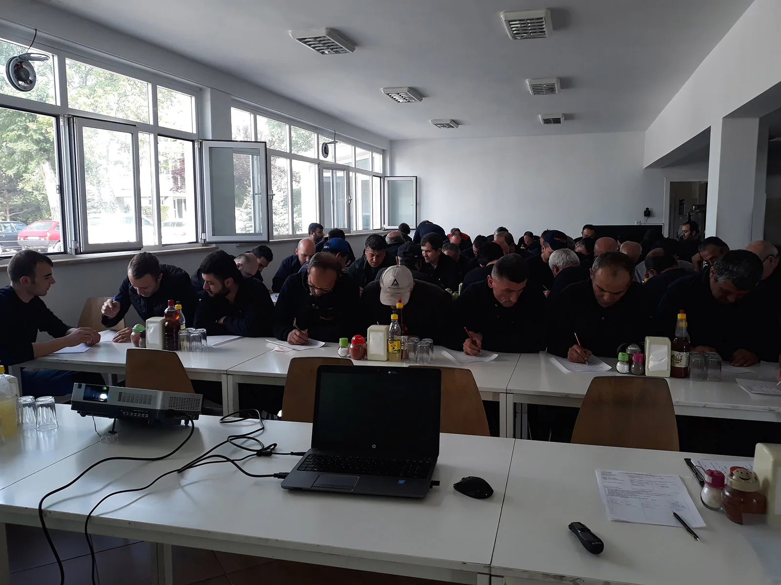 ASGEM tarafından gerçekleştirilen çalışan iş güvenliği eğitimi